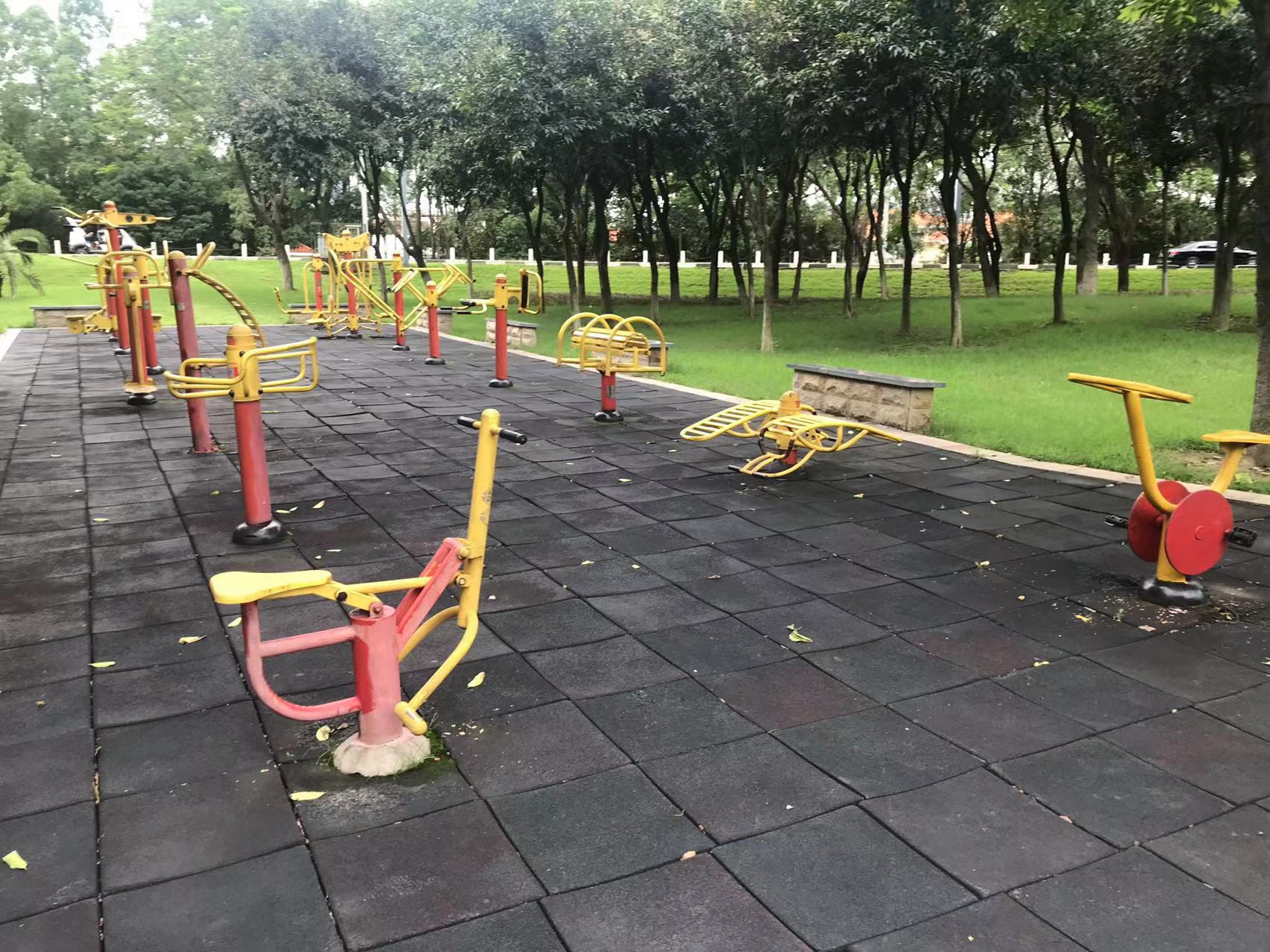 君兰河堤公园